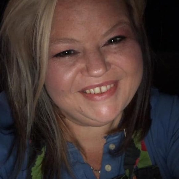 Poshmark profile picture for @jvc
